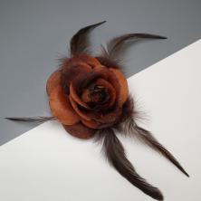 Брошь на булавке и зажиме 