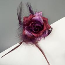 Брошь на булавке 