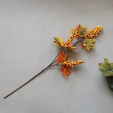 Ветка 62см кленовая с ягодами см арт.7730229