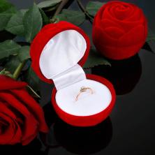 Коробка под кольцо 6*6*5,5см "Роза" арт.646002 красный