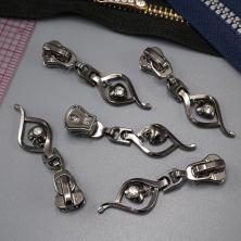 Бегунок Т.5 универсальный (трактор, металл) со стразами арт.B-1162 т.никель