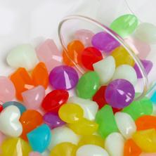 Галька акрил флуоресцентная 40мм арт.9949296 светится в темноте (100гр)