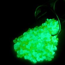 Камешки акрил флуоресцентная 10мм арт.9949294 светится в темноте (100гр)