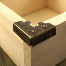Уголок для шкатулок 25*25мм арт.WF-009 бронза (с шурупами)
