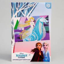 Аппликация пайетками 