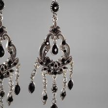 Серьги со стразами 12см арт.ИВ-481 т.серебро/черный