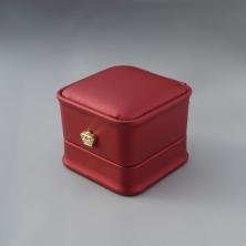 Коробка под кольцо 6*6*5см арт.SF-8115 бордовый