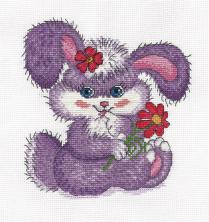 8-135 "Зайки с красным цветком" Набор для вышивания мулине "Кларт" 20*20см