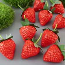 Клубника 3,5*3см арт.102302 красный