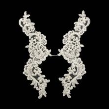 Аппликация кружевная 240*60мм с бусинами и пайетками арт.D-23 белый