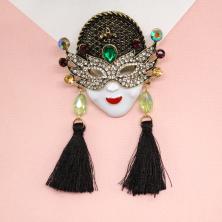 Брошь со стразами 