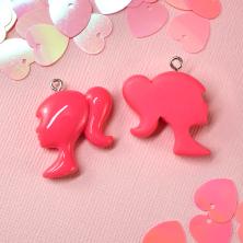 Подвеска акрил "Силуэт девушки" 25*30мм арт.ИВ-448 розовый