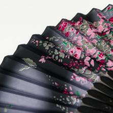 Веер бамбук/текстиль с кисточкой 21см 