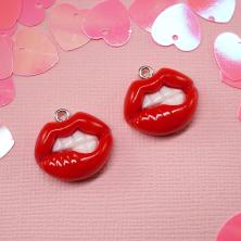 Подвеска акрил "Губы/зубы" 20*19мм арт.ИВ-387 красный