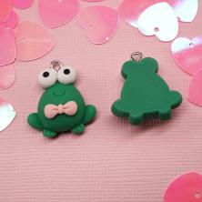Подвеска акрил "Лягушка с бантиком" 18,5*24мм арт.ИВ-390 т.зеленый