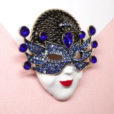 Брошь со стразами 