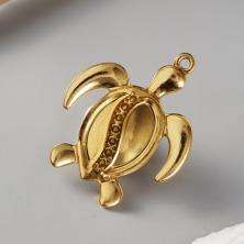 Подвеска с натуральным перламутром "Черепаха" 24*30мм арт.ИВ-791/1 золото (нержавеющая сталь)