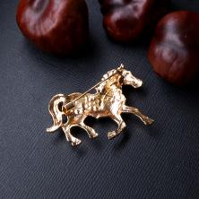 Брошь со стразами 