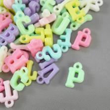 Бусины акрил 10-15мм "Сердечки и английские буквы" арт.7737063 (2уп*20гр)