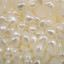 Полубусины "Сердце" 6*6мм кремовый (30гр)