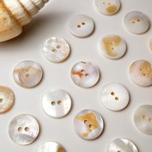 Пуговица из ракушки 15мм 24L арт.104885 белый перламутр