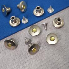 Пуговица джинсовая 14мм со стразами арт.ФУ-0208