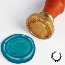 Набор для сургучной печати "Венок" d-2,5см 4*12,5*4см арт.9064616 (печать+сургуч+ложка)