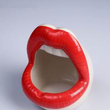 Кашпо "Губы" 10,5*9,5*13см арт.4476139 керамика
